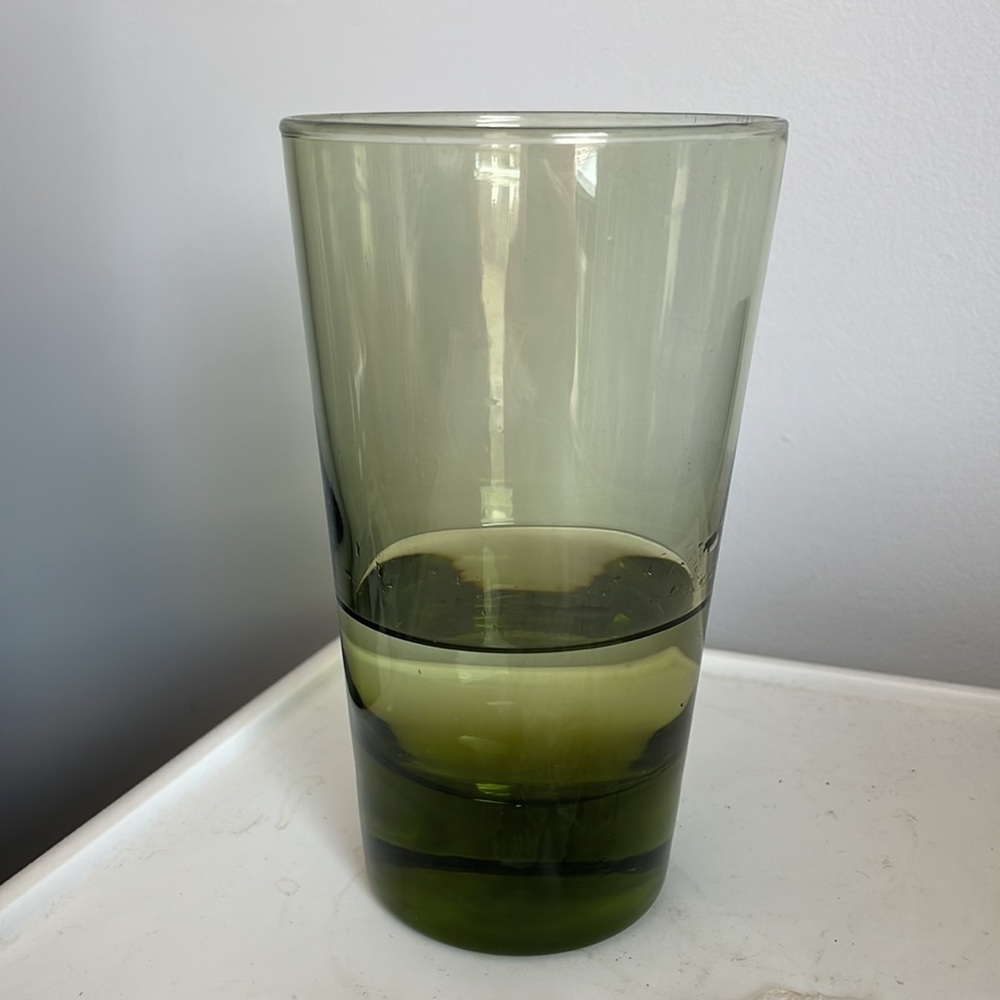 2pcs Vintage Green Emeralds Heavy Duty Glass Glassware